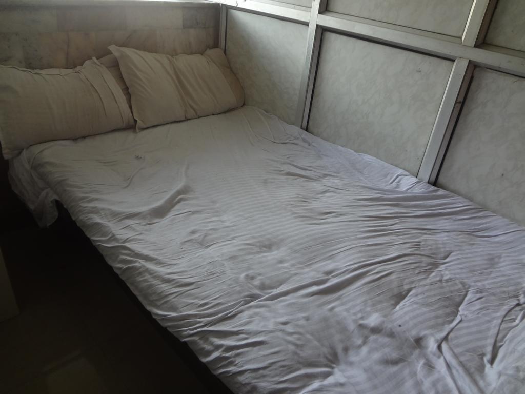 Zahra Guest House ムンバイ エクステリア 写真